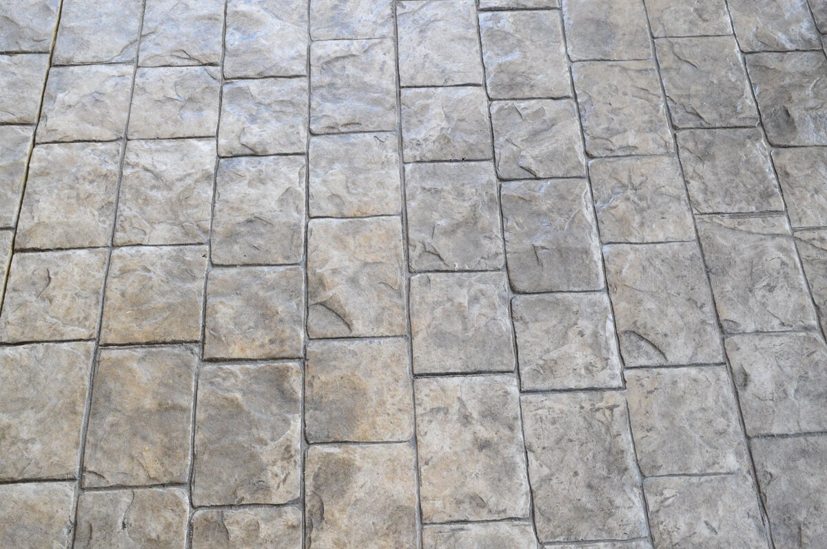 Stain-and-stamp-patio-in-Baltic-Cobblestone