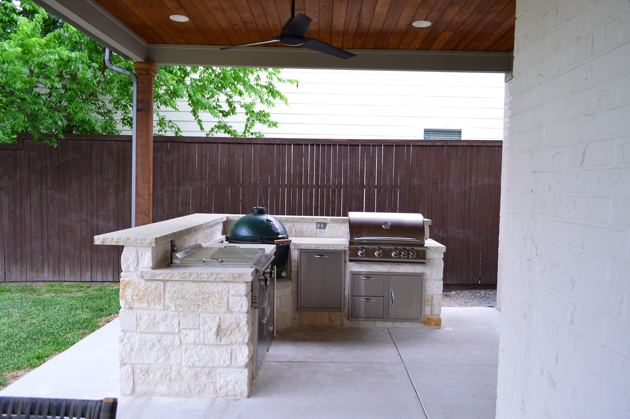Outdoor kitchen side