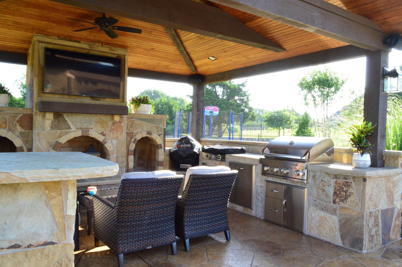 Outdoor Fireplaces & Fire Pits | Photo Gallery