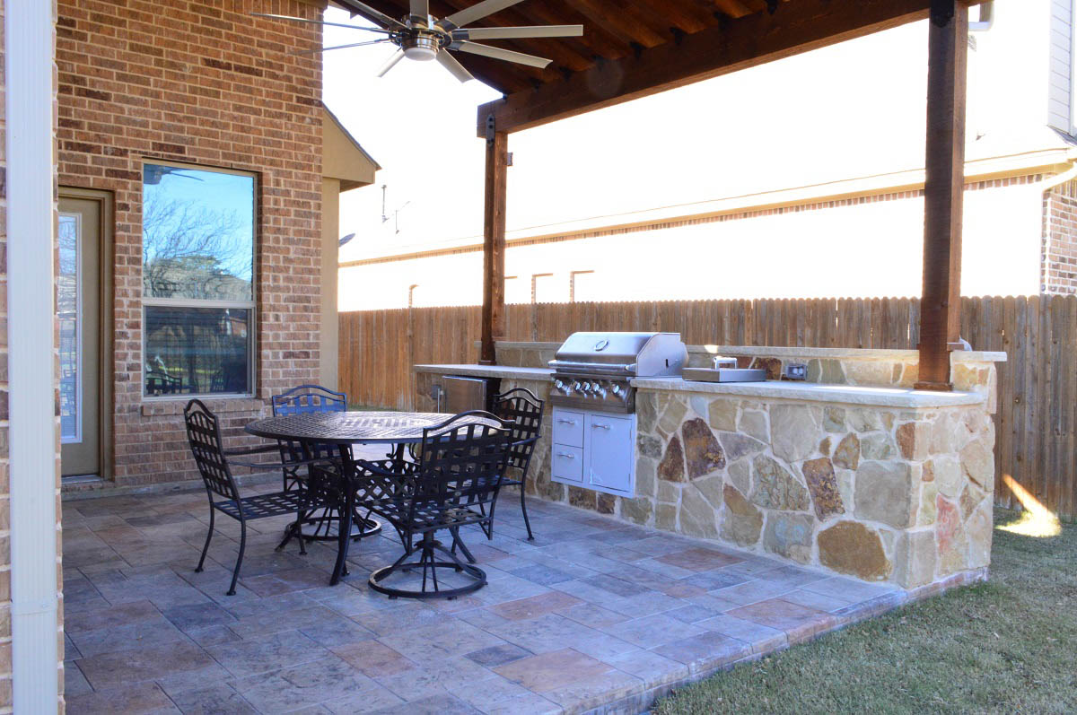 Outdoor Kitchens