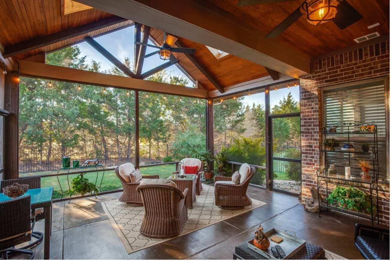 screened porch builders