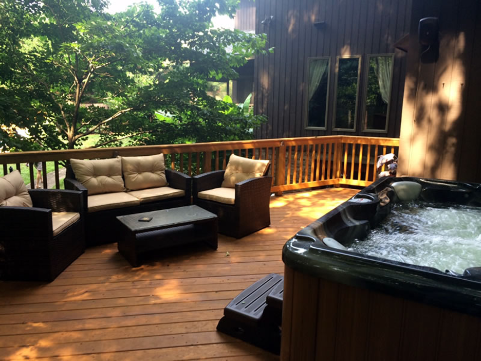 Custom deck builders