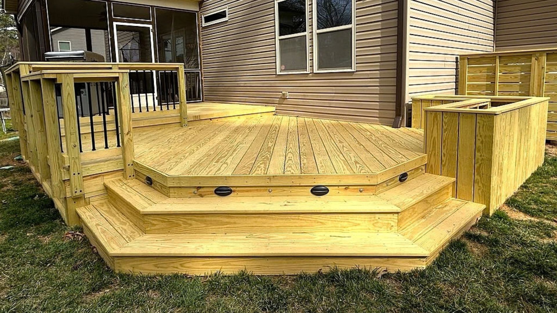 how big should my deck be?