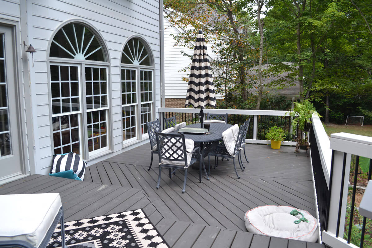 Multi Level Raleigh Deck Dining Area