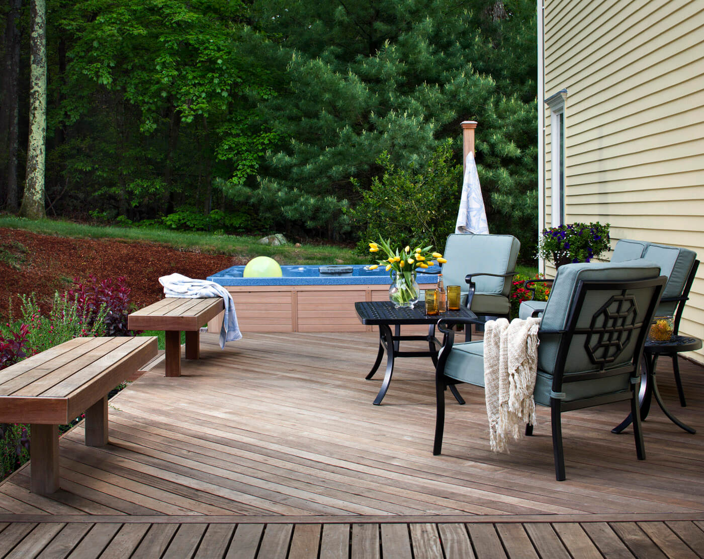 benches built-in to your deck