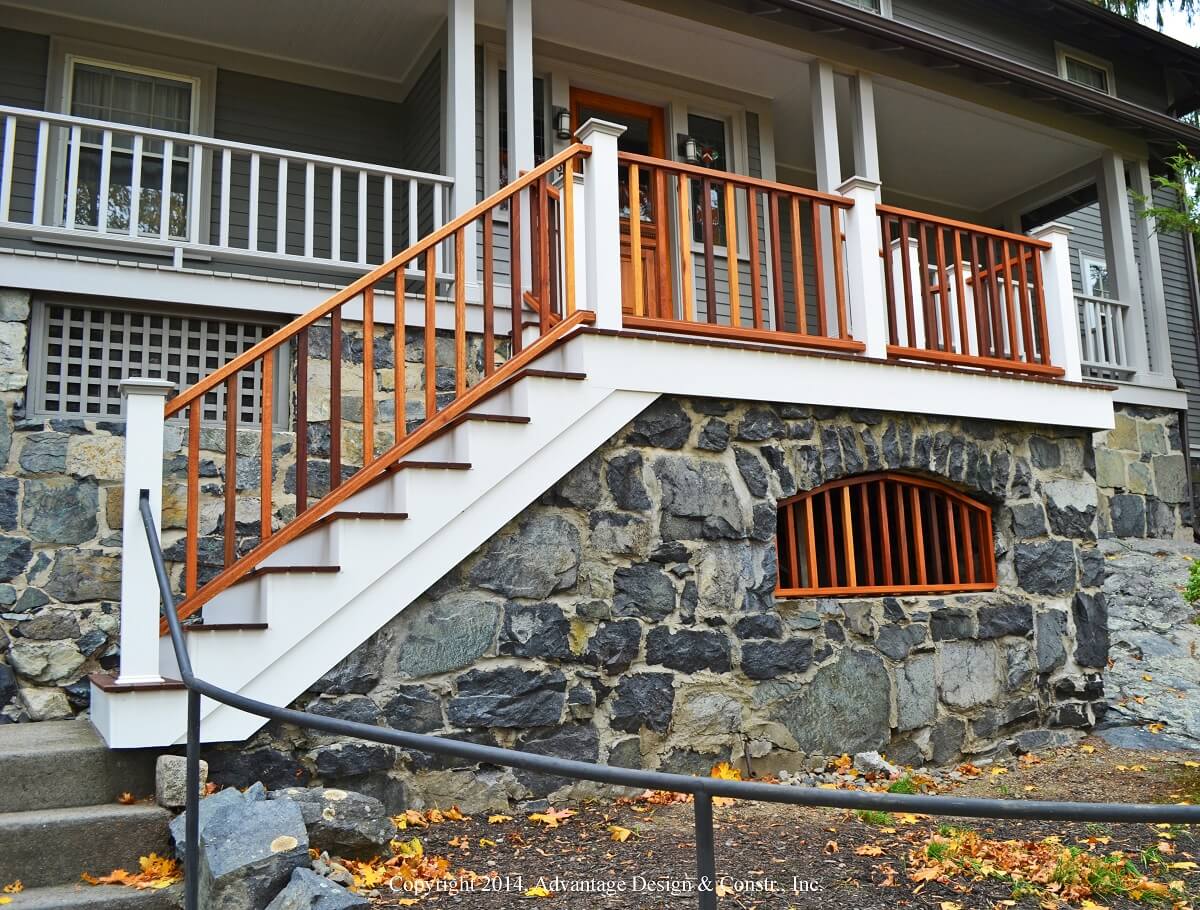 Stairs leading to Farmer's Porch