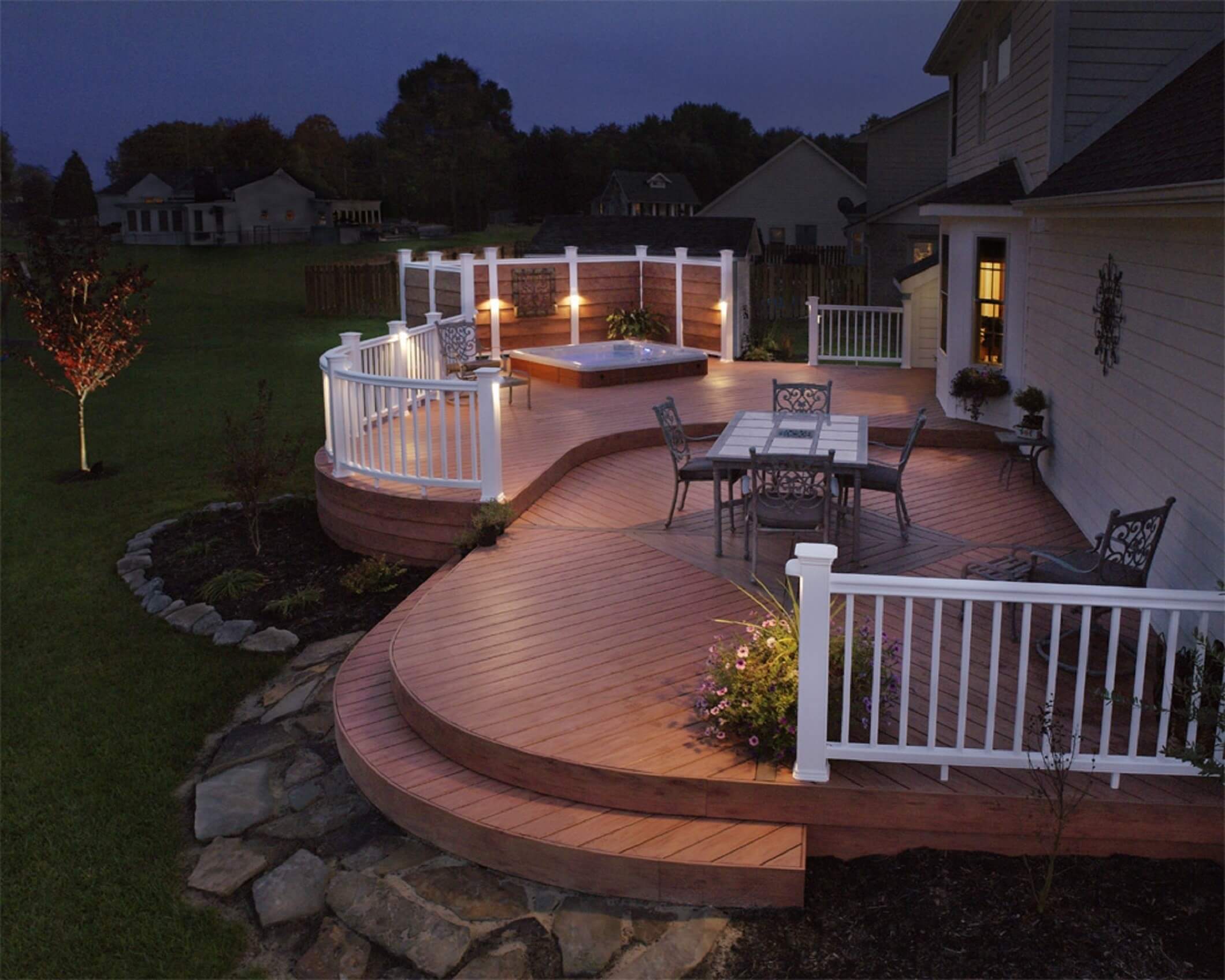 Multi level deck