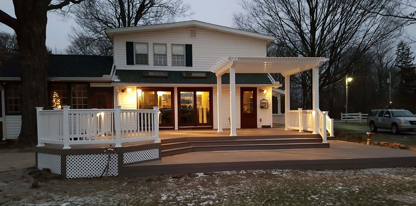 Deck and pergola combination