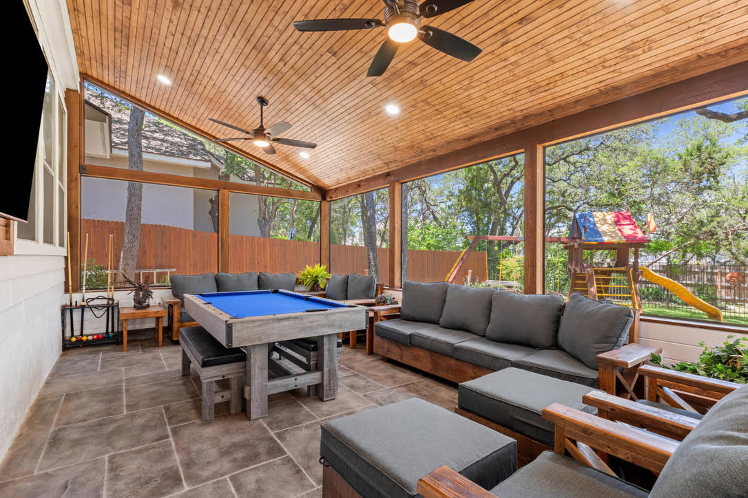Interior details of screened porch - patio
