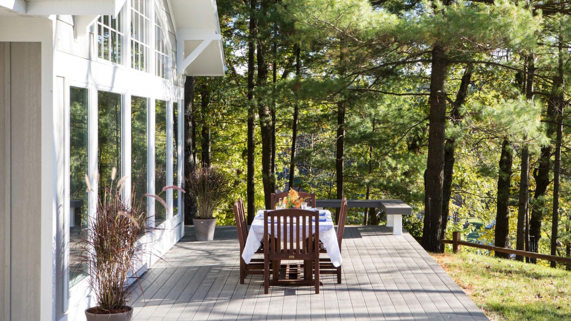 custom low maintenance deck builders Minneapolis