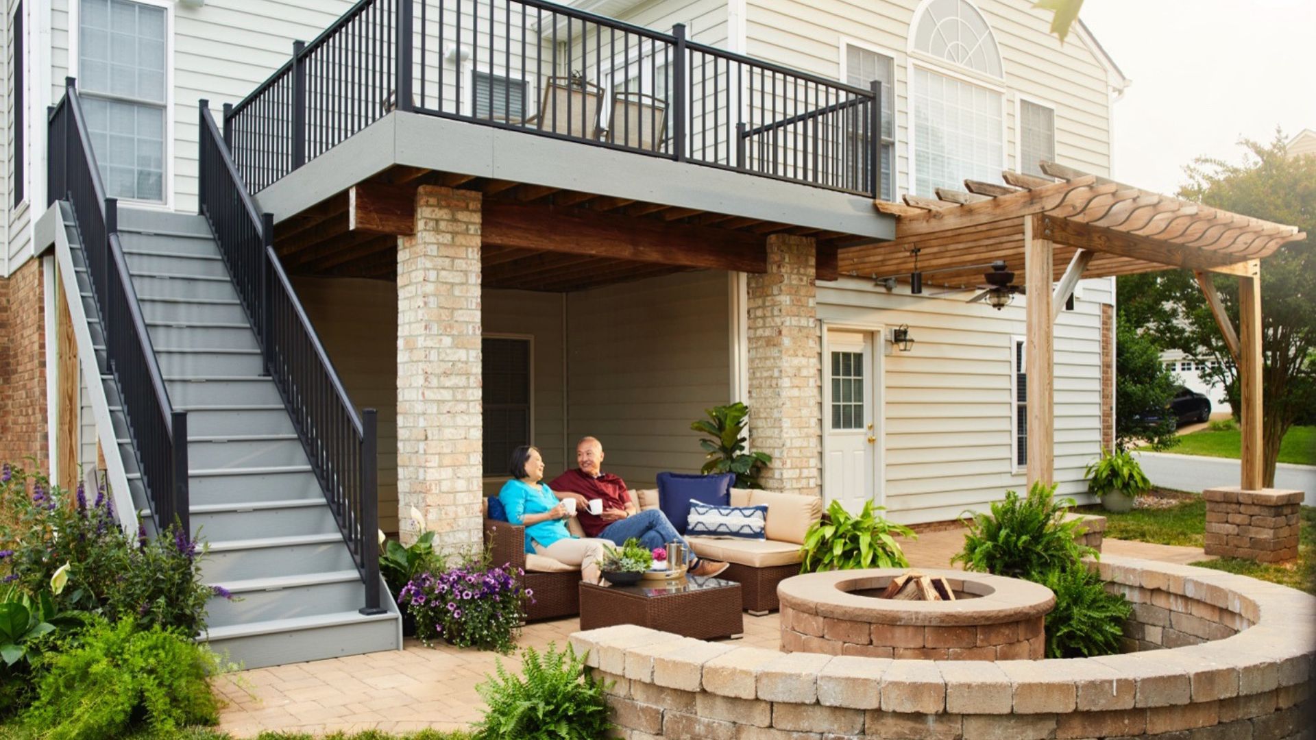 outdoor living space design and build firm