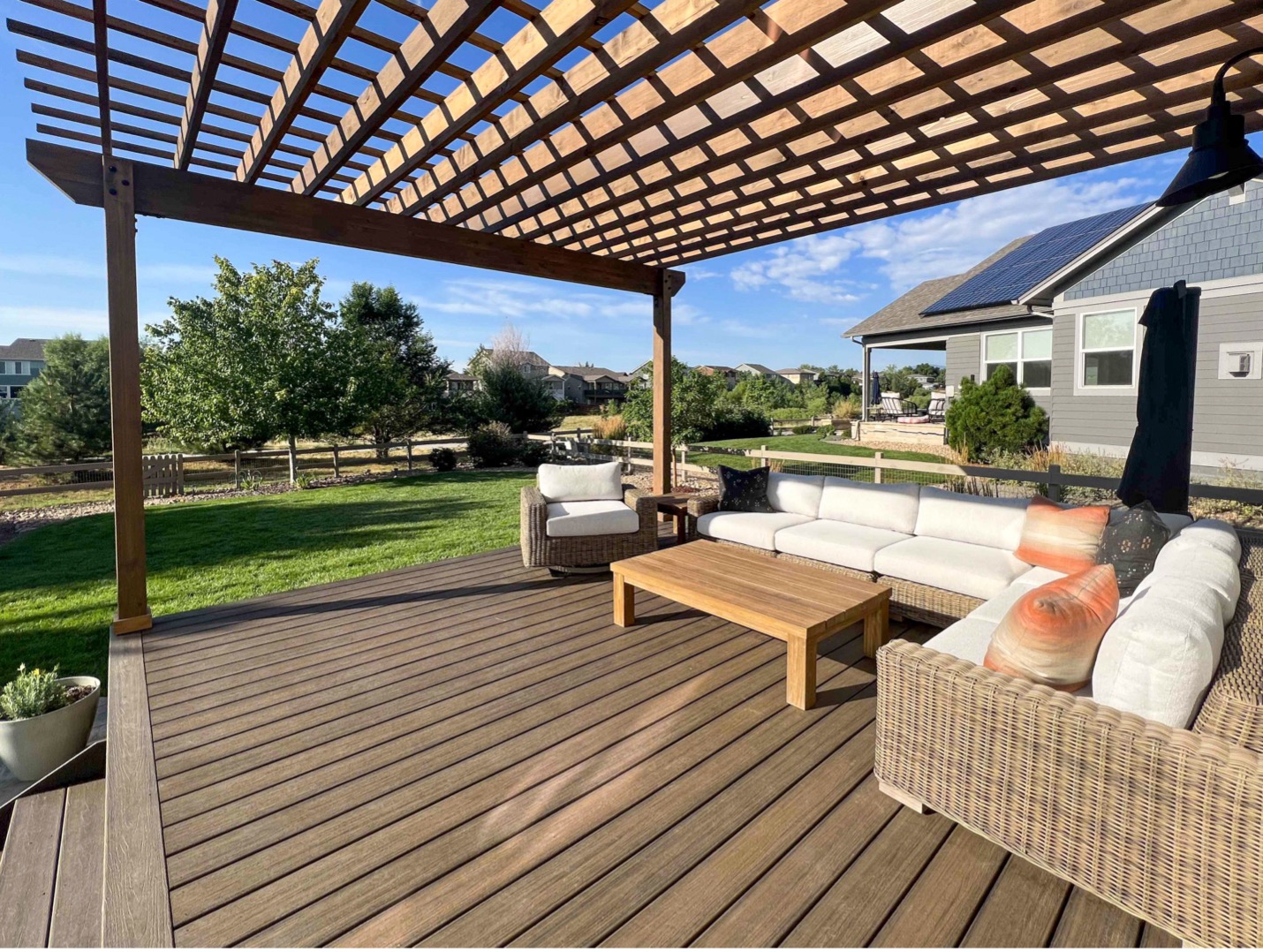Classic pergola builders