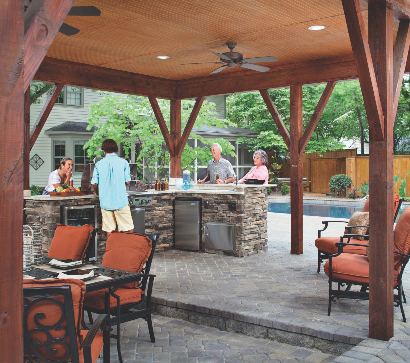 Custom outdoor kitchen builders Sarasota FL