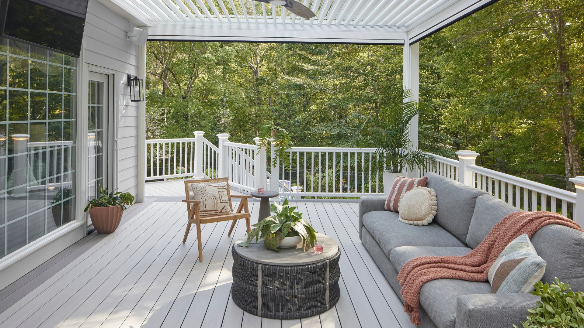 custom deck builders