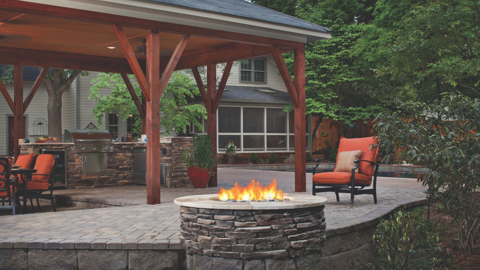 fire pit builders and custom hardscape designs